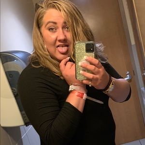 Meet your Posher, Crystal